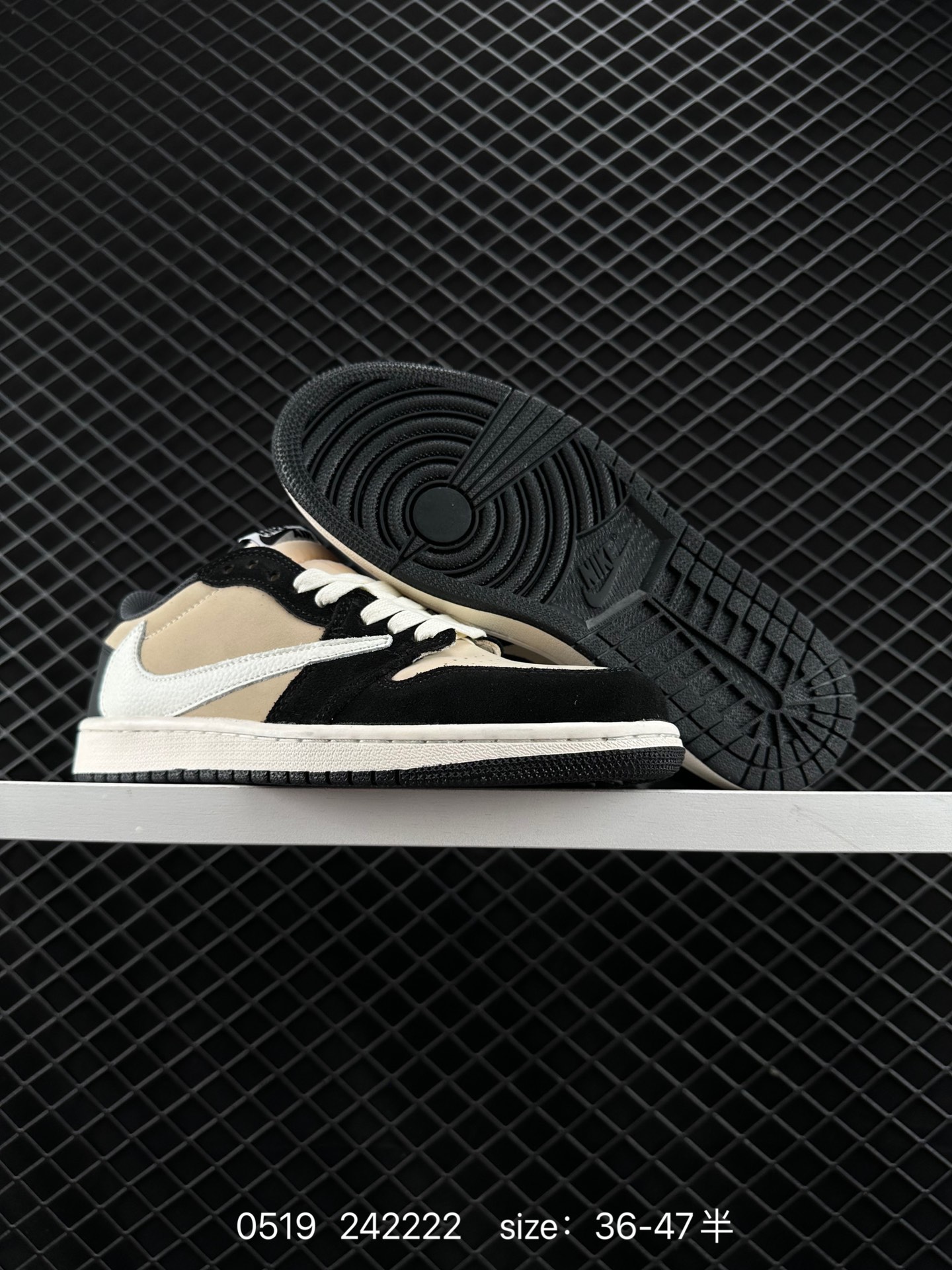 Travis Scott x Air Jordan 1 Low